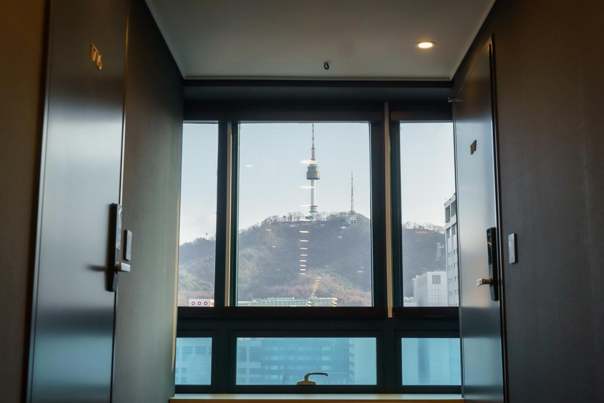 The Stay Hue Myeongdong Сеул Екстер'єр фото